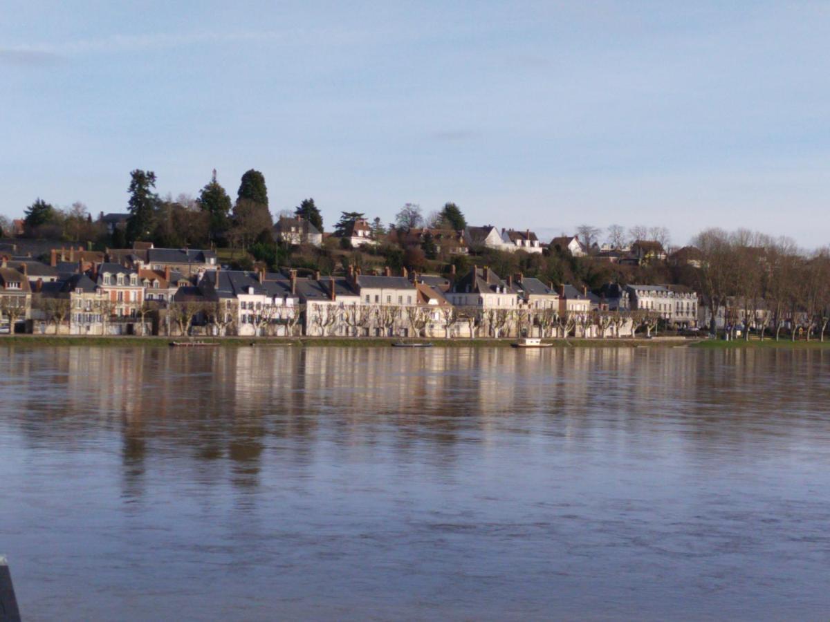 Bord De Loire Hotel Gien Exterior foto